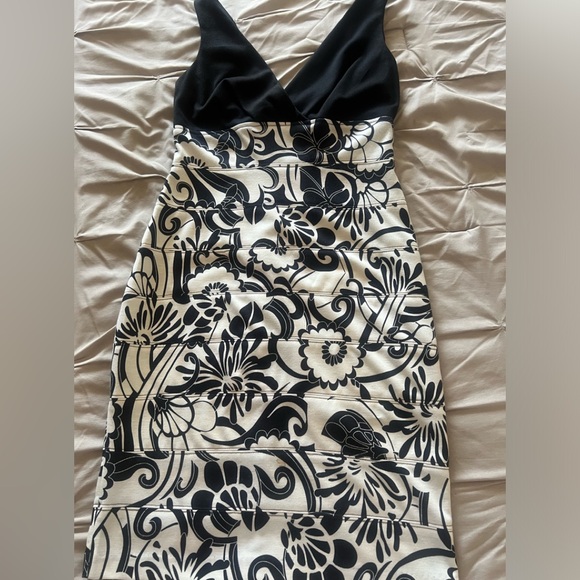 Dresses & Skirts - Beautiful thick Knit Dress